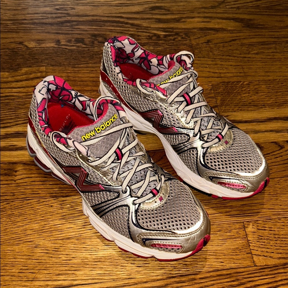 New Balance Women's Metallic Gold and Pink Sneakers